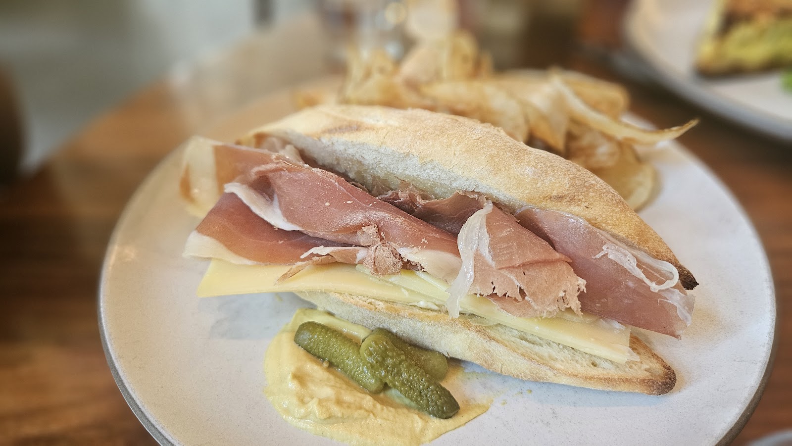 Le Bon Nosh photo 5